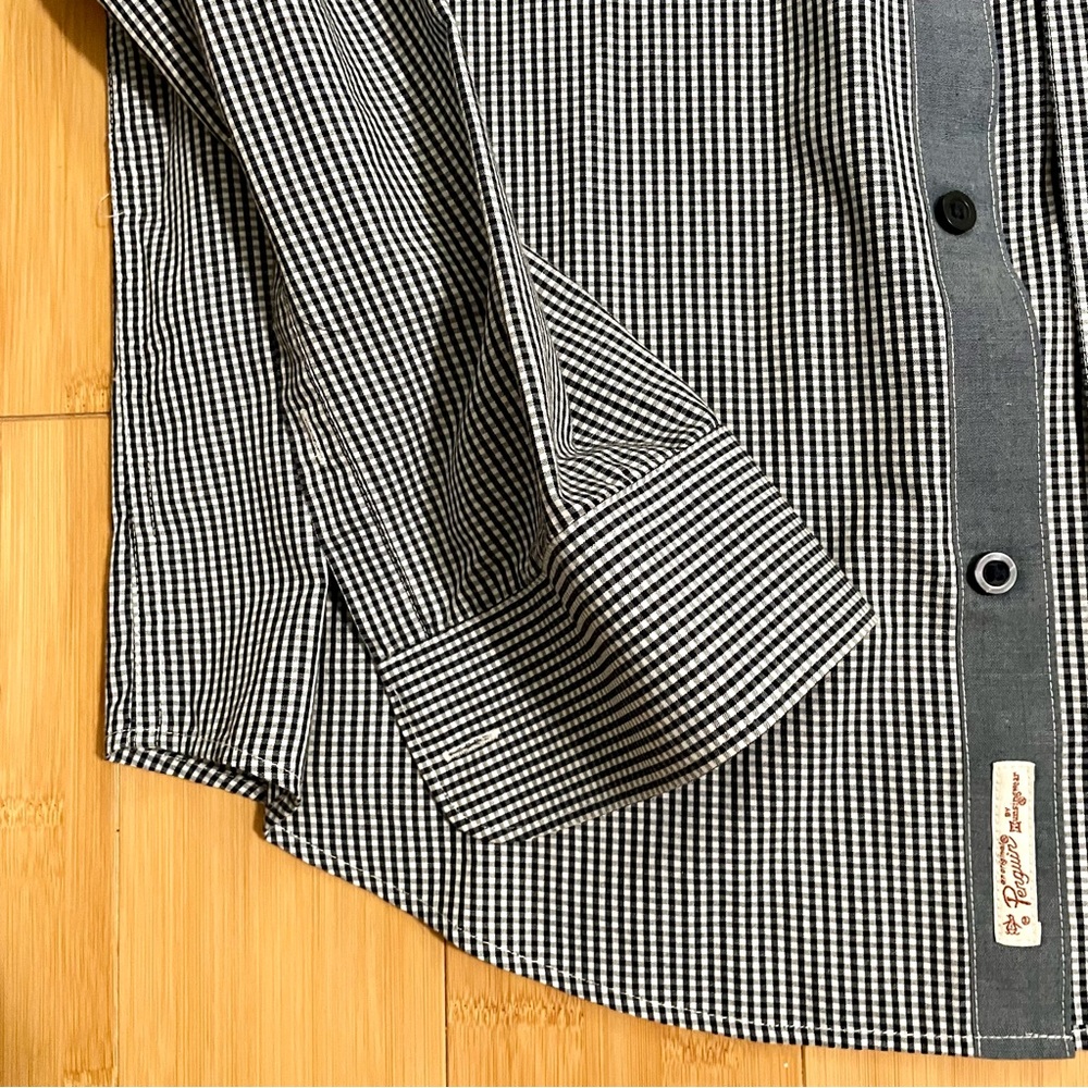 Penguin Gingham Button Down Size Large - image 3